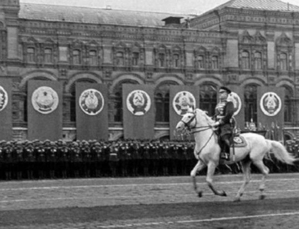 Г.К.Жуков на Кумире, 1945